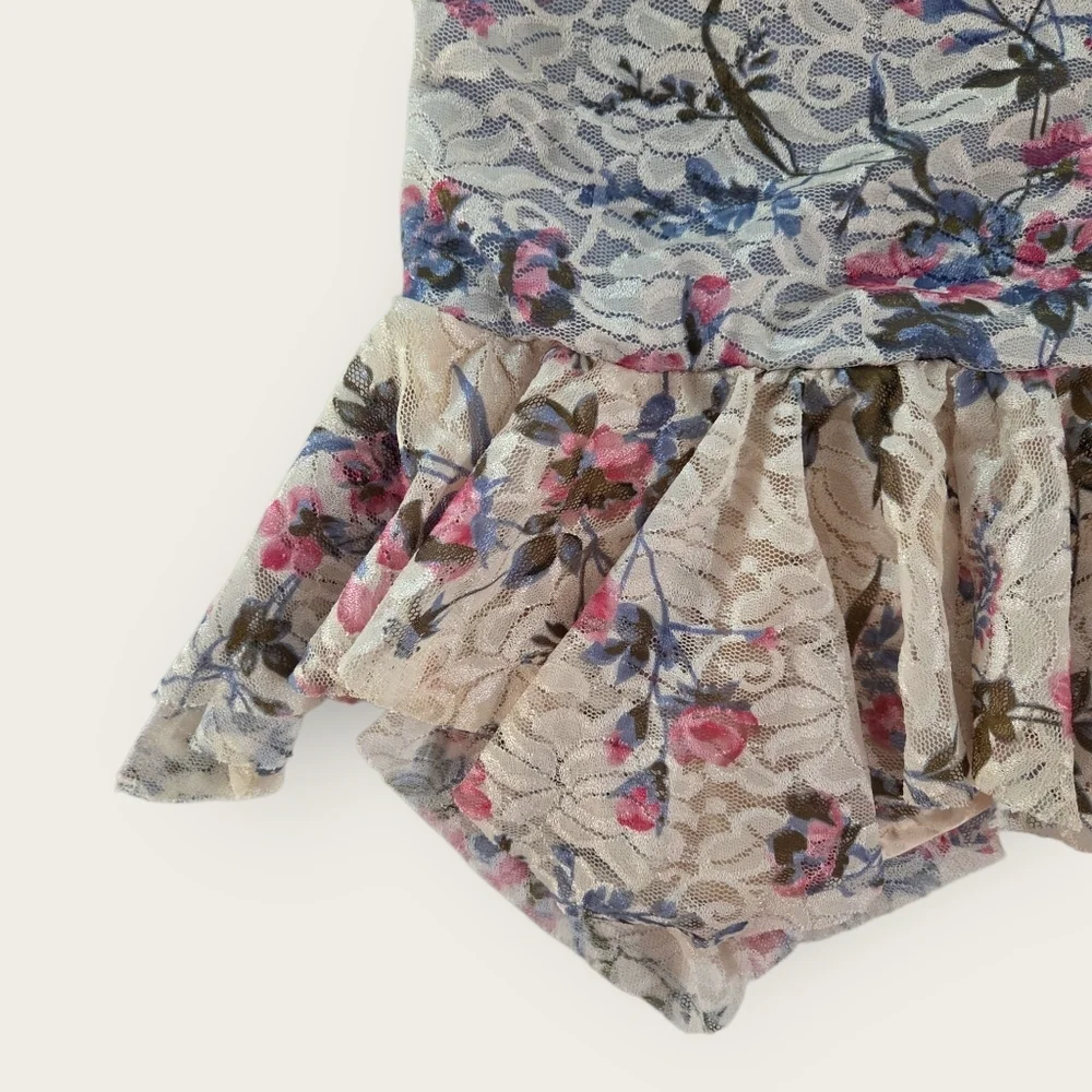 DANSCO Vintage Gym Foral Lace Leotard With Skirt. Size Small Fits 6 7.